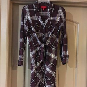 Jennifer Lopez Long Sleeve Burgundy Plaid Metallic